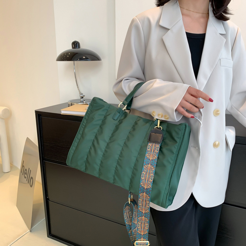 Luxury Brand Women Padded Large Capacity Handbags Green Big Totes Classic Nylon Down Cotton Shoulder Bag Office Lady Shopper Bag
