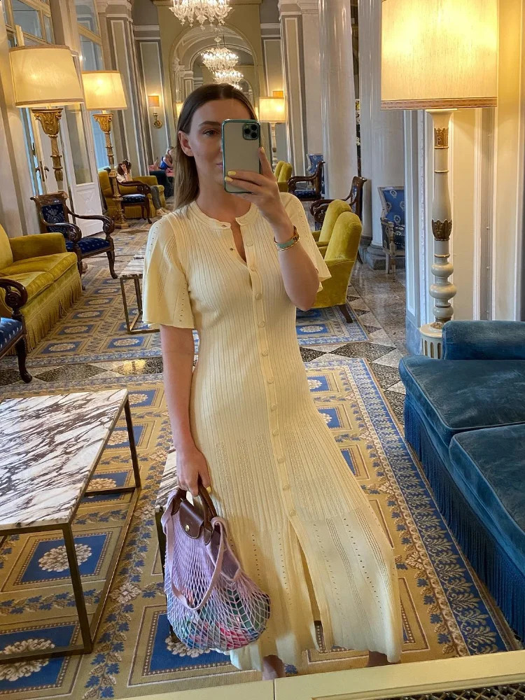 Elegant Solid Pleated Hem Women Knit Midi Dress Fashion O-neck Short Sleeve Single Breasted Slim Dresses Summer Lady Street Robe 240802