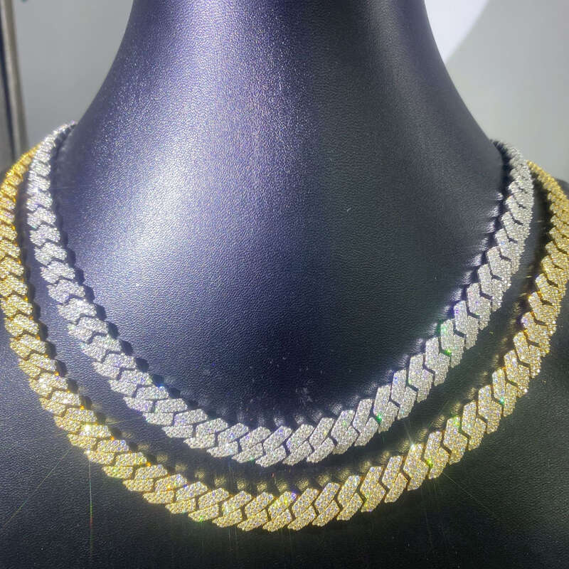Sterling Sier 10mm Prong Cuban Chain Moissanite Necklace