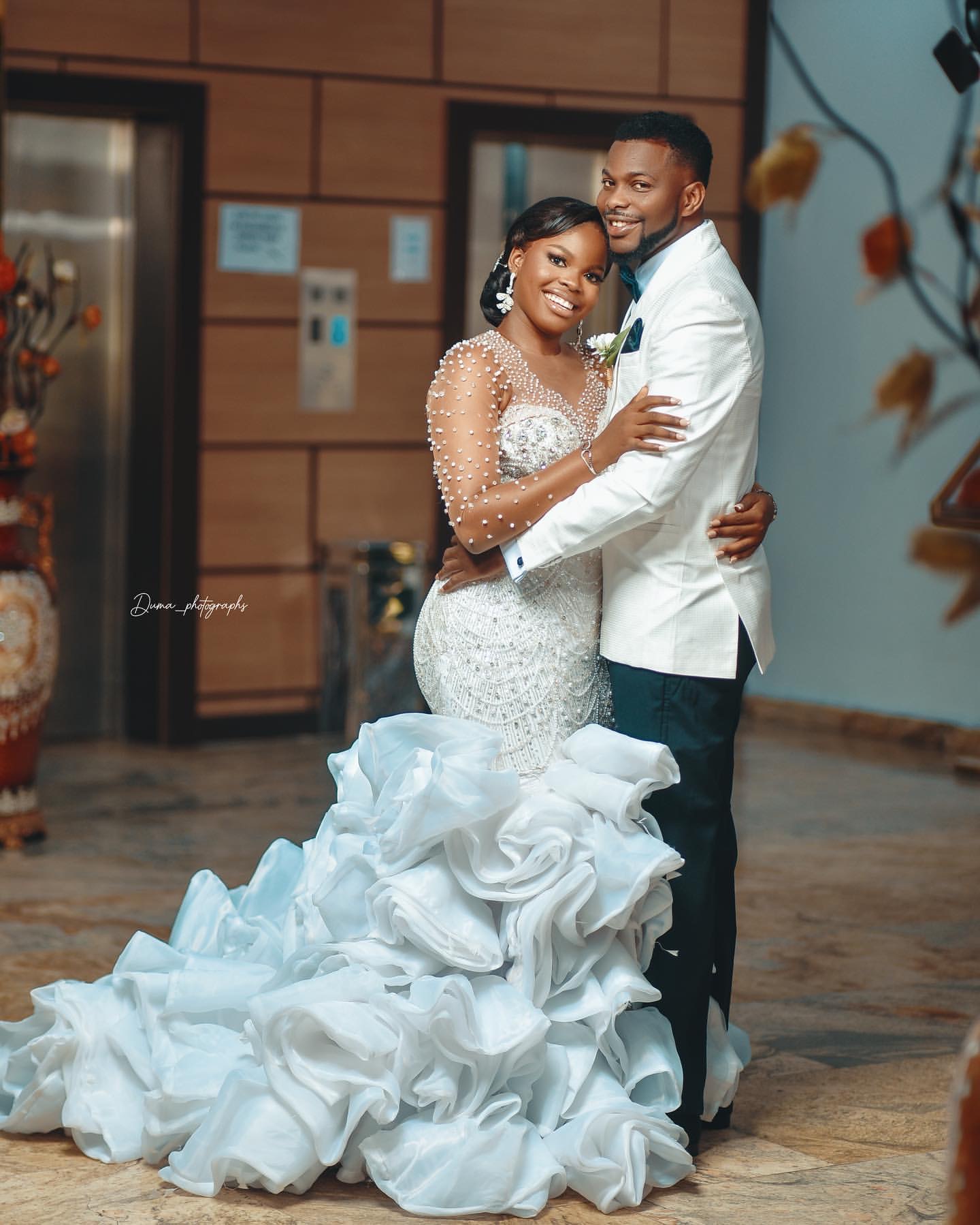2024 Arabic Aso Ebi Plus Size Ivory Mermaid Wedding Dresses Crystals Pearls Lacefull Bridal Gowns Dress ZJ406