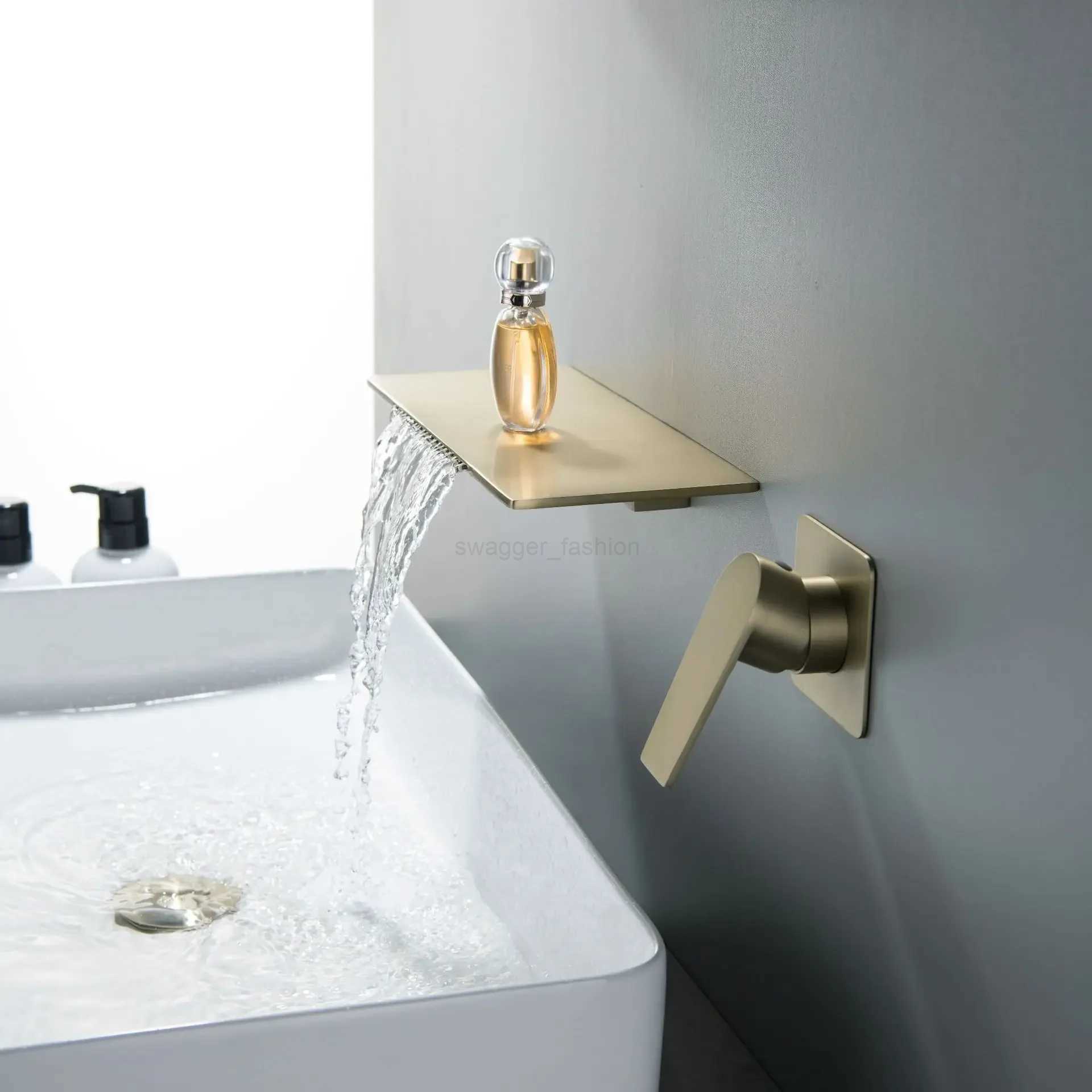 Basin Faucet Wall-in Bathtub Mixer Top Table Bowl Water Tap Flush Switch Gold Waterfall Concealed Wash EmbeddedXJ240803