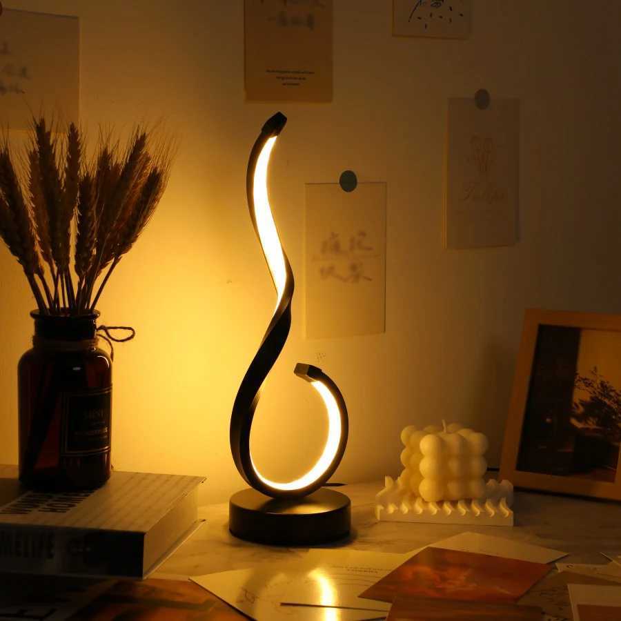 1PC Compact Modern Ironwork USB Three-color Dimming Desktop Decorative LampKL240731