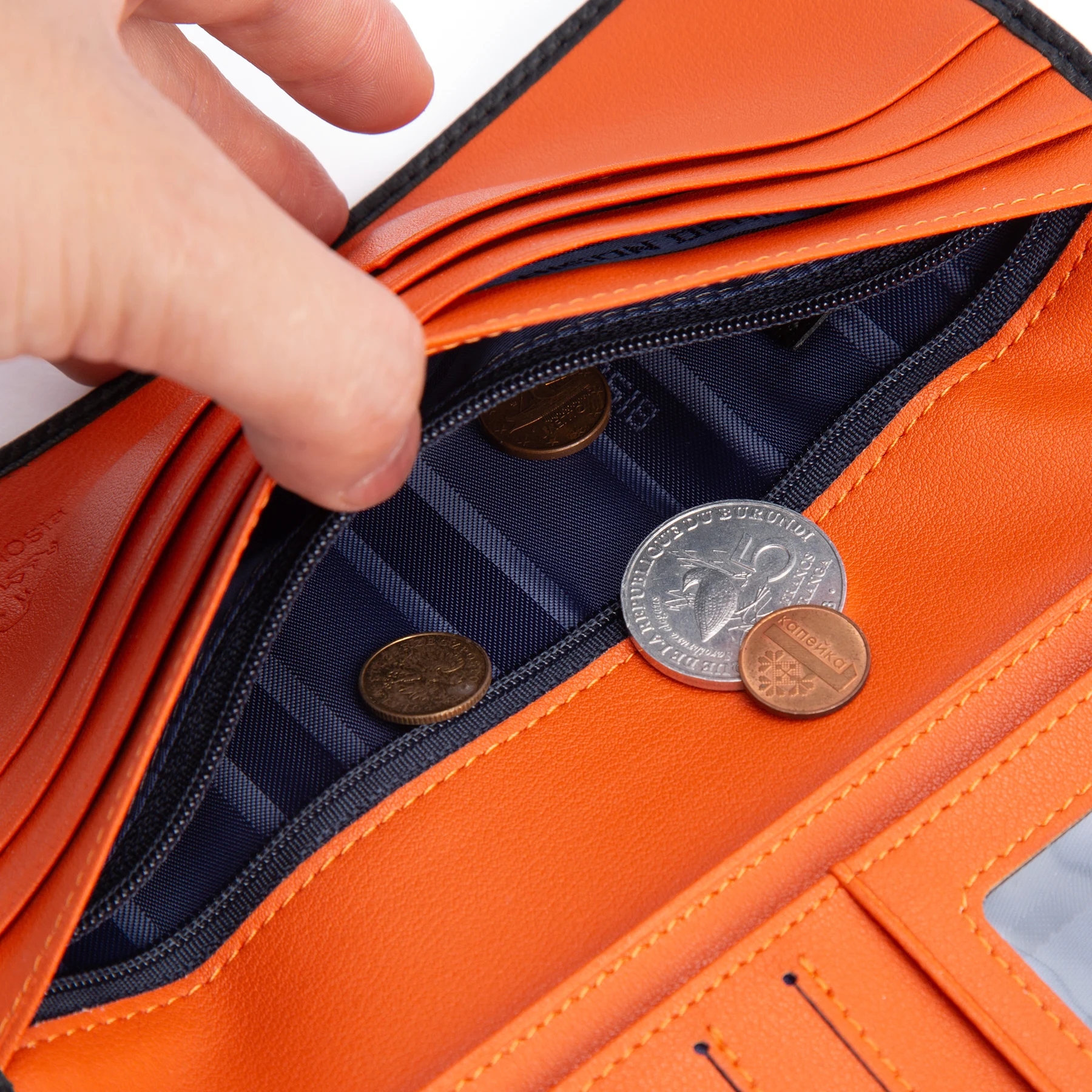 Airtag Men, Designer Holder: Slim Carbon Fiber Long Wallet with RFID Blocking and Bill Card Holder - Lightweight hot for Daily Use