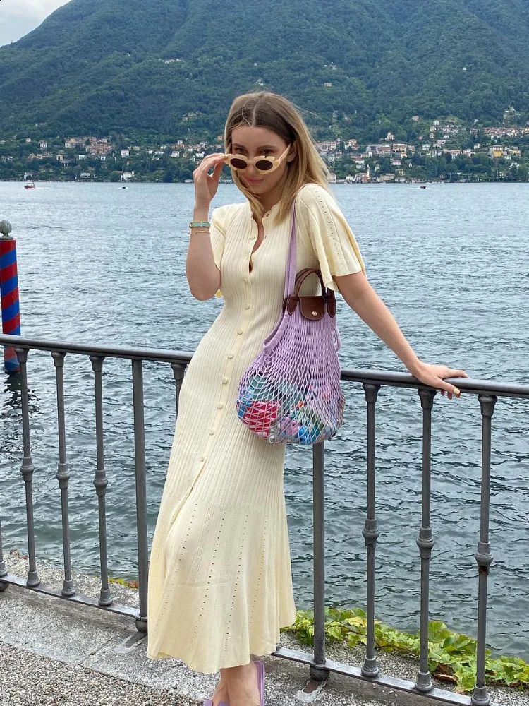 Elegant Solid Pleated Hem Women Knit Midi Dress Fashion O-neck Short Sleeve Single Breasted Slim Dresses Summer Lady Street Robe 240802