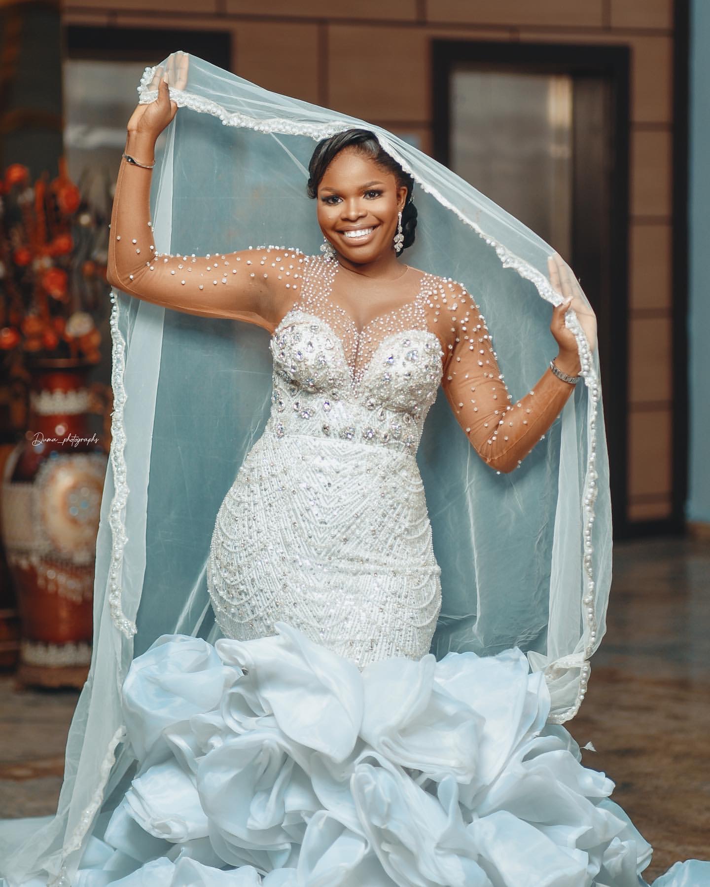 2024 Arabic Aso Ebi Plus Size Ivory Mermaid Wedding Dresses Crystals Pearls Lacefull Bridal Gowns Dress ZJ406