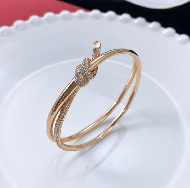 New Style Bracelets Women Bangle Designer Letter Jewelry Faux Leather 18K Gold Plated Stainless steel Wristband Cuff Fashion Jewelry Accessories W080