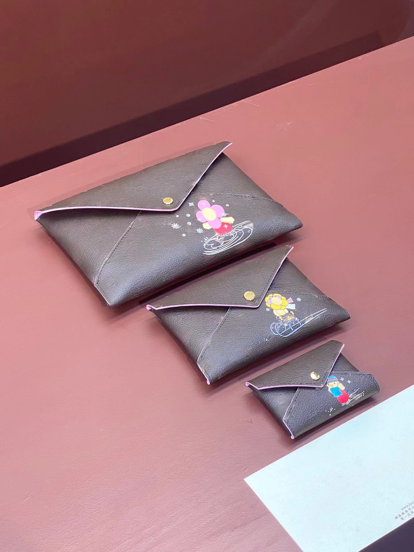 10A Top of the line original zipper wallets holders passport holder clutch bags series snowflake zipper wallet to traditional wallets Grain lined calf leather linin