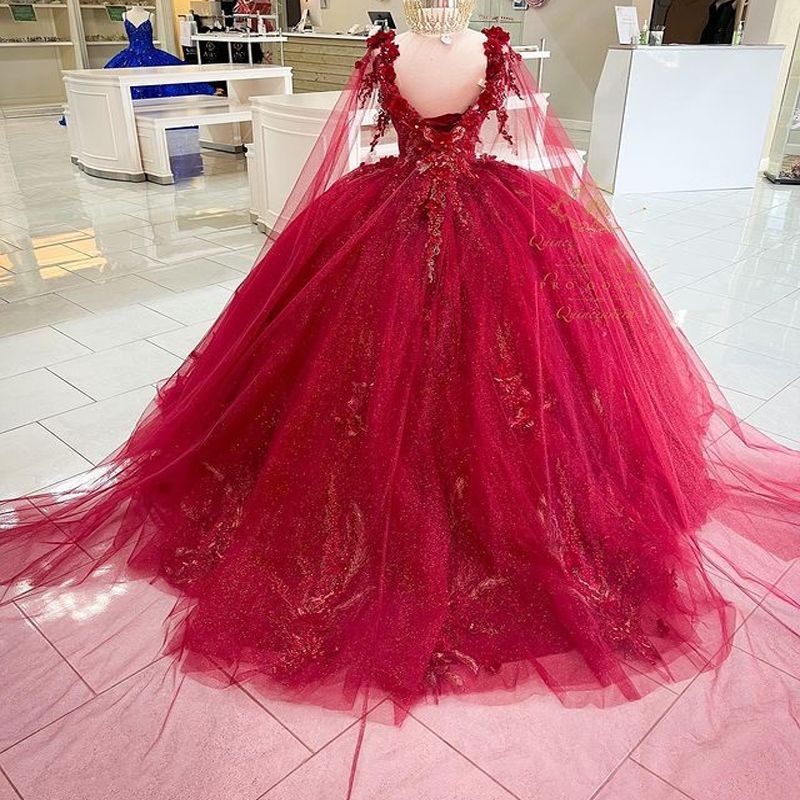 Red Shiny Quinceanera Dresses Ball Gown Beaded Sparkly wers Appliques Lace Crystal With Cape Sweet 15 16 Dress Prom Party
