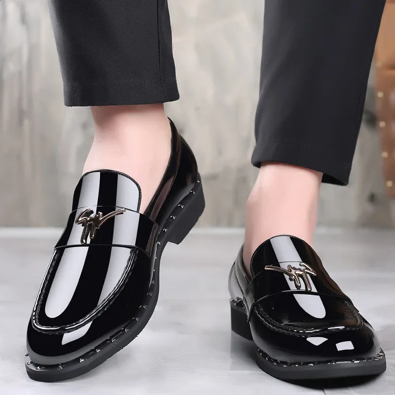 Mens Comfort Shoes Leather Fashion Shoes Mens Terse Mocassini Loafers Black High Quality Casual Mens Business Shoes 240726