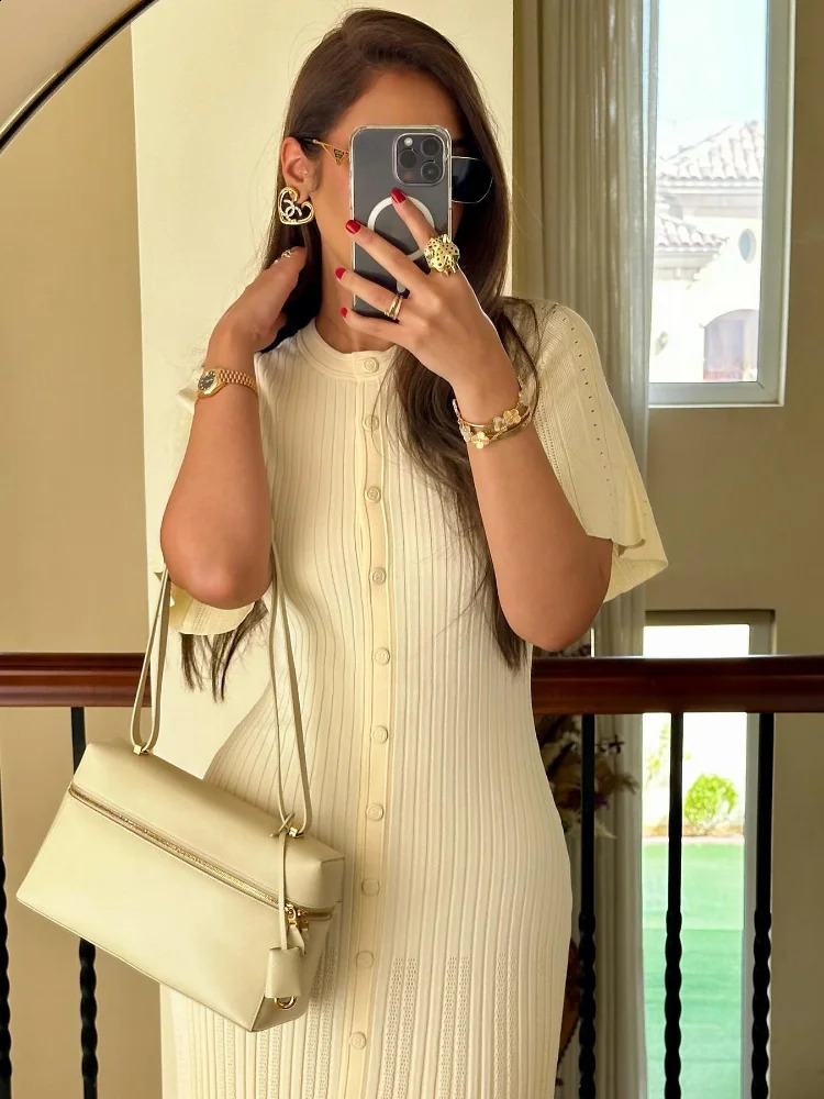 Elegant Solid Pleated Hem Women Knit Midi Dress Fashion O-neck Short Sleeve Single Breasted Slim Dresses Summer Lady Street Robe 240802