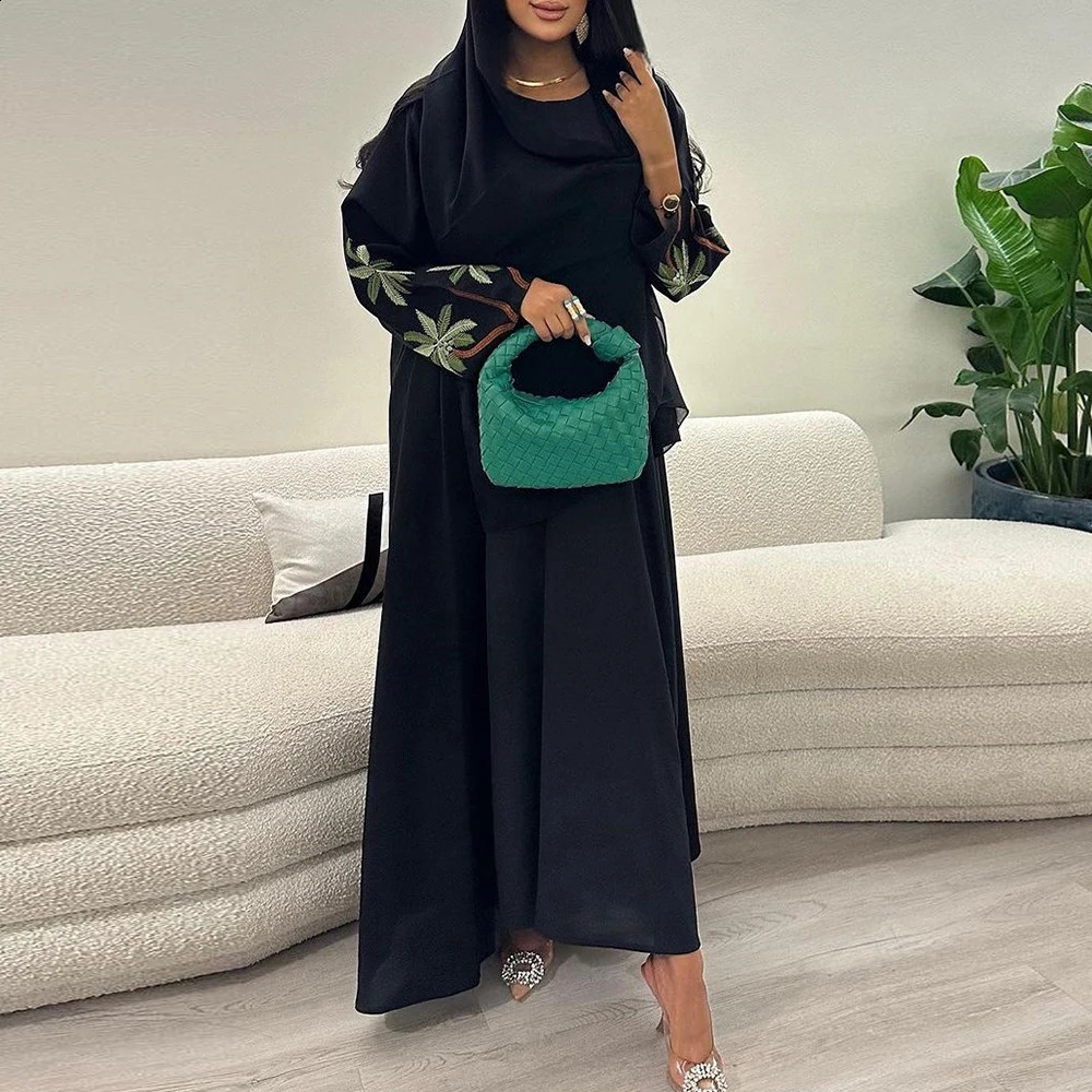 2024 Black Casual Open Kimono Abaya For Muslim Women Ramadan Eid Jalabiya Embroidery Long Sleeve African Moroccan Robe 240802