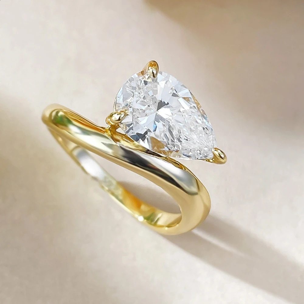 Vinregem 7*11 MM 2 CT Pear Cut Lab Created Sapphire Gemstone Ring For Women 18K Gold Plated 925 Sterling Silver Fine Jewelry 240802 - view 4