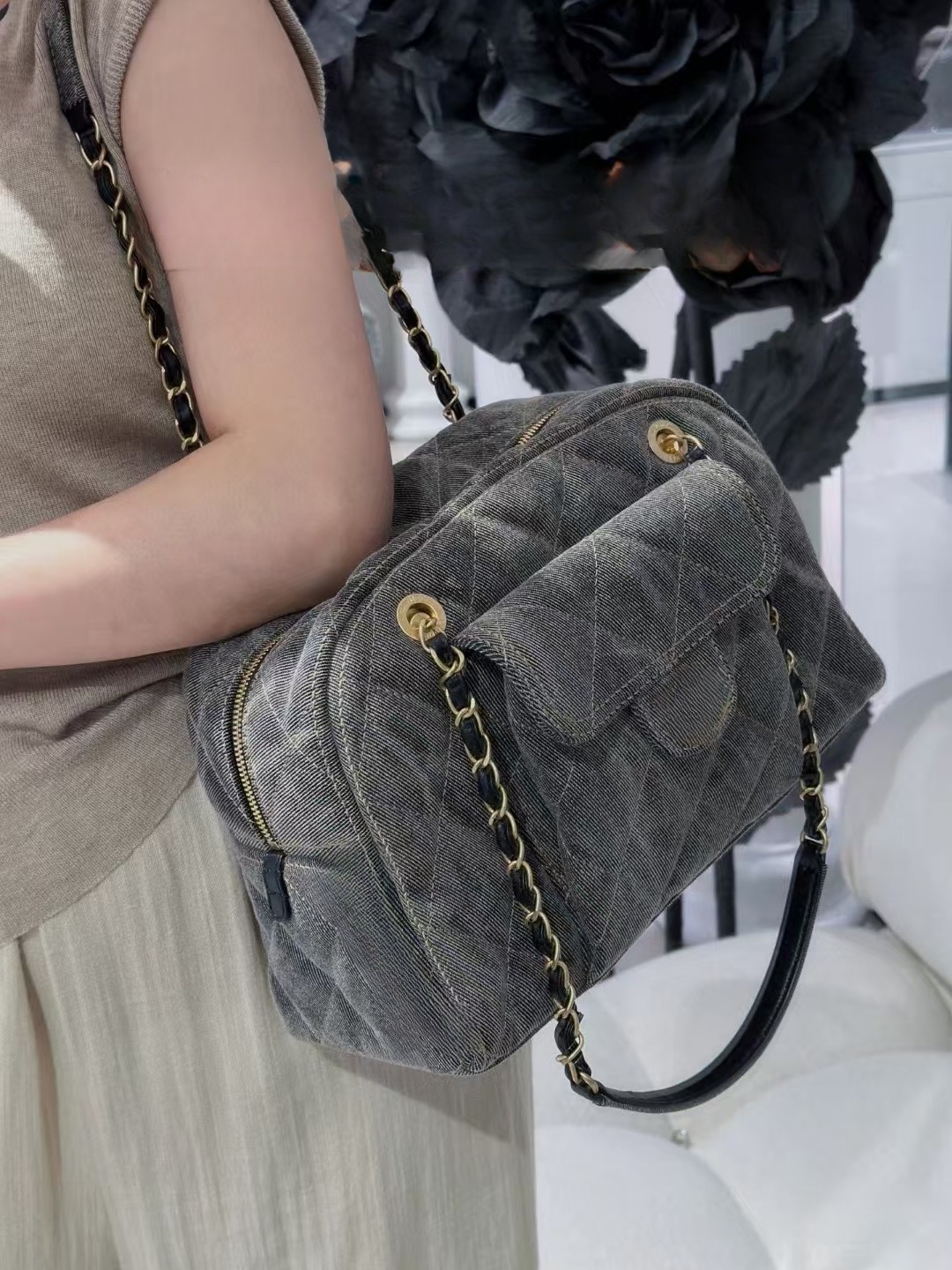 Vintage Denim Chain Shoulder Bags Luxury Brand Designer Bowling Cowboy Mommy Fitness Bag 2024 New Women Fashion Purses And Handbags Funny Totes Free Shipping 2848