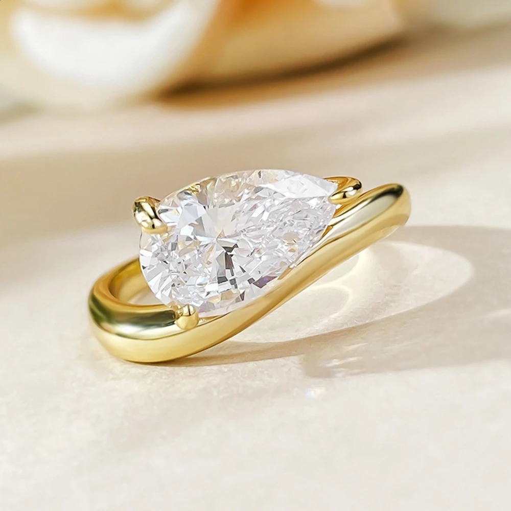 Vinregem 7*11 MM 2 CT Pear Cut Lab Created Sapphire Gemstone Ring For Women 18K Gold Plated 925 Sterling Silver Fine Jewelry 240802 - view 3