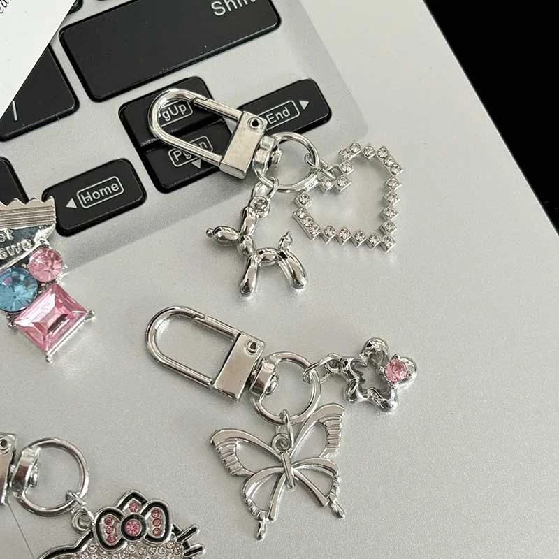 Y2K Silver Color Metal Butterfly Keychain Sweet Cool Cherry Keyring s Fashion Bag Pendant Backpack Hanging Decoration 240802