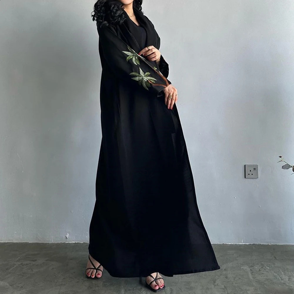 2024 Black Casual Open Kimono Abaya For Muslim Women Ramadan Eid Jalabiya Embroidery Long Sleeve African Moroccan Robe 240802