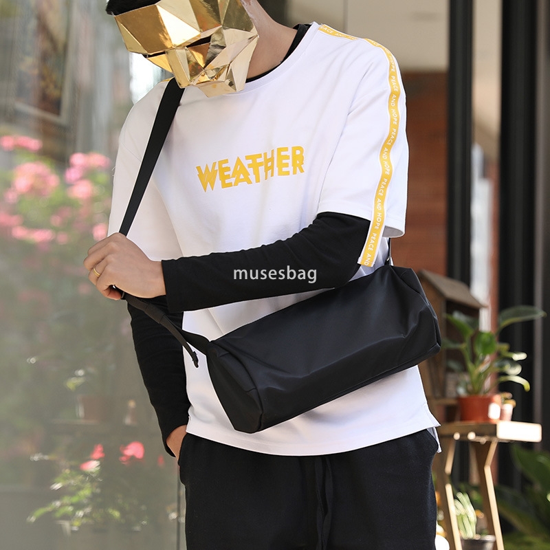 New men's shoulder bag street hip hop style simple sports waterproof crossbody bag fashionable men and women round bucket bag small bag