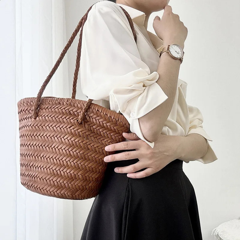 Summer One Shoulder Brown Woven Bag Women Seaside Sle Retro Premium Genuine Leather Vegetable Basket 240802