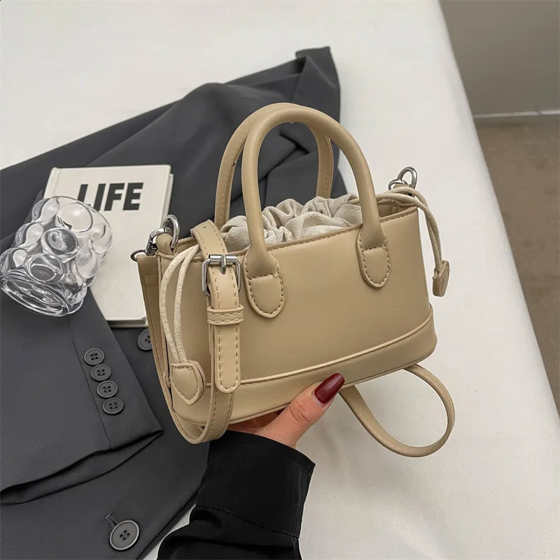 Fashion Bucket Womens Handbag 2024 Summer Simple Casual Shoulder Bag Korean Edition Cross Body Bag 240805