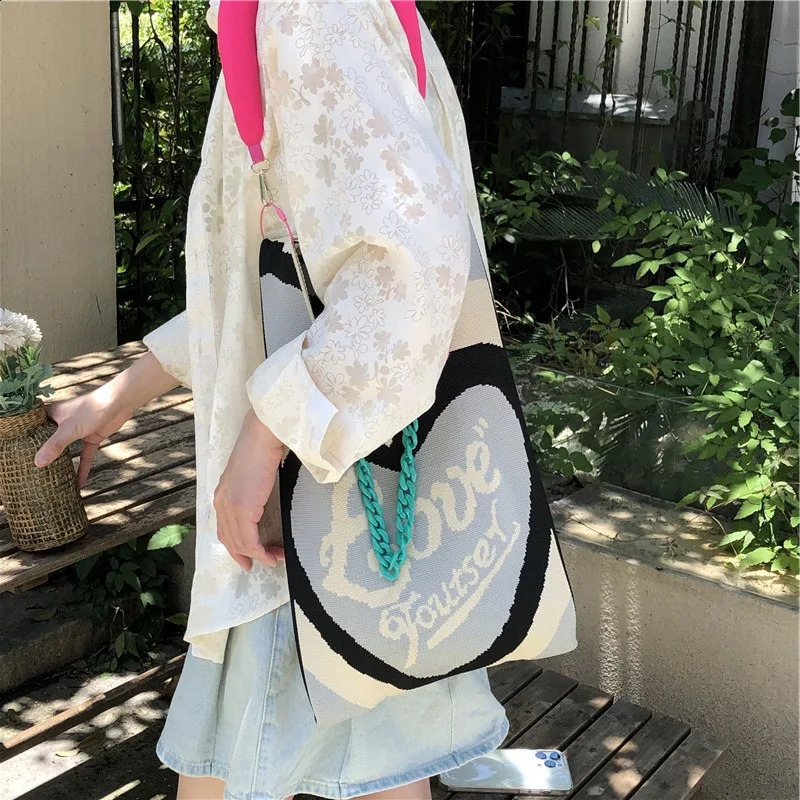 love letter Print Crochet Shopper Bag Knitting Hollow Out Shoulder Beach Casual LazinessStyle Handbag Women Shopping Bags 240805