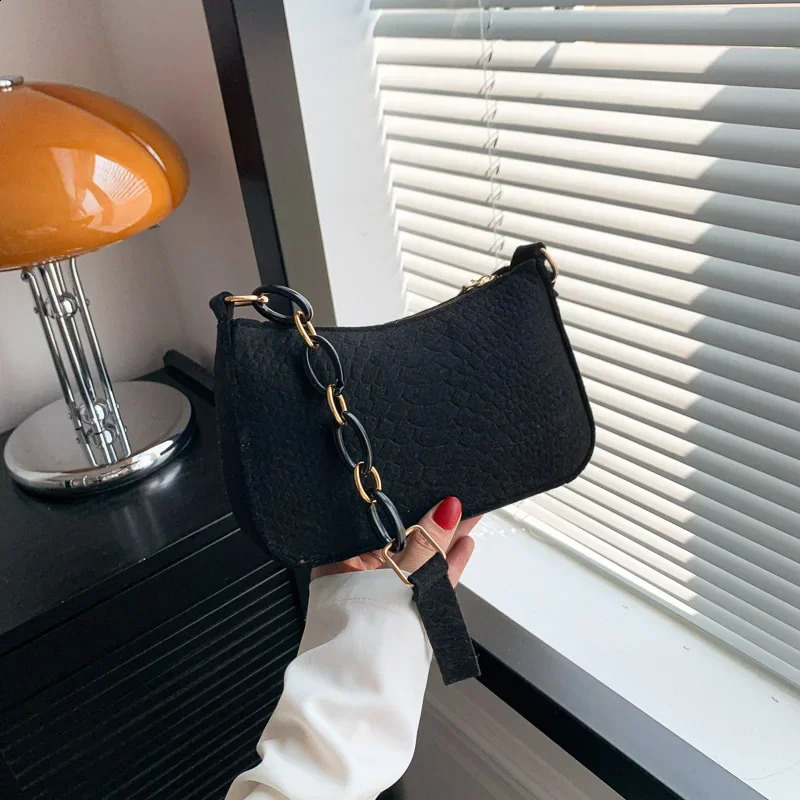 Portable Handbag Contrasting Color Underarm Bag Stylish Bags Casual And Fashionable Large Capacity women wholesale 240805