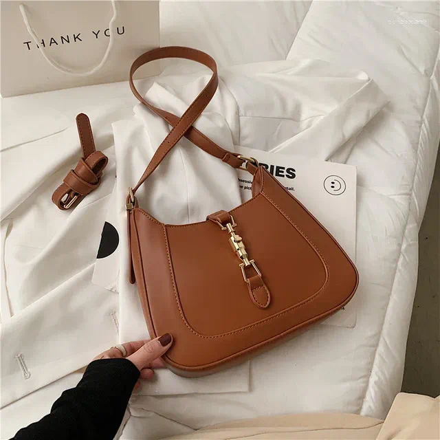 Shoulder Bags 2024 Spring Underarm Fashion Single Crossbody Simple And Generous Solid Color Messenger Handbag Women's Small Bag