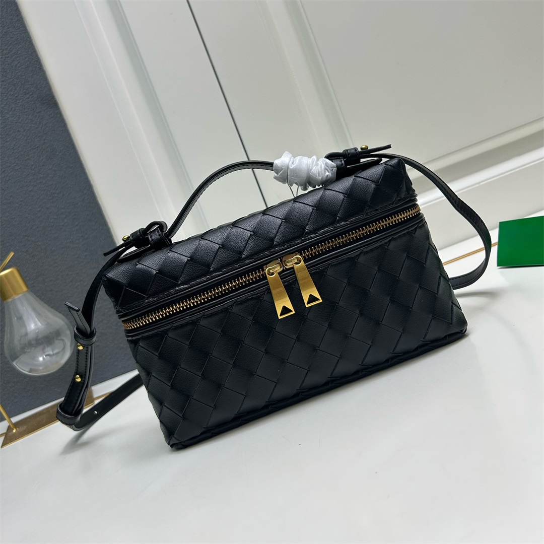 Designer Baguette bag Shoulder Bag Luxury Flap Satchel Bag Womens Mens Clutch Bags Vintage old flowers CrossBody Tote Handbag Leather Purses Fashion wallets11112