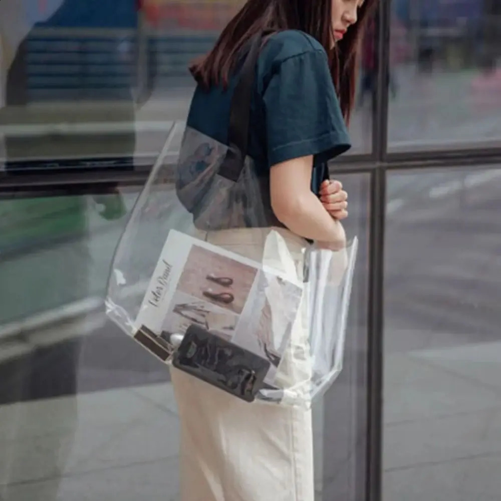 PVC transparent jelly bag fashionable laser large capacity single shoulder bag casual retro travel bag gift packaging bag 240805