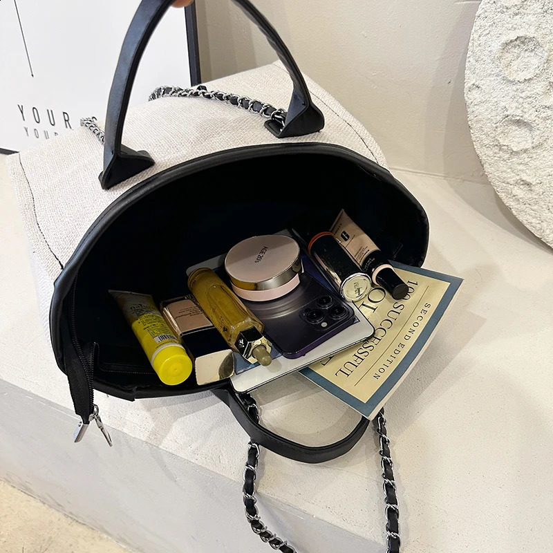 Fashion Simple Canvas Material Chain Bag Large Capacity Chain Zipper Womens Shoulder Bag Tote Bag For Commuter Shopping 240816