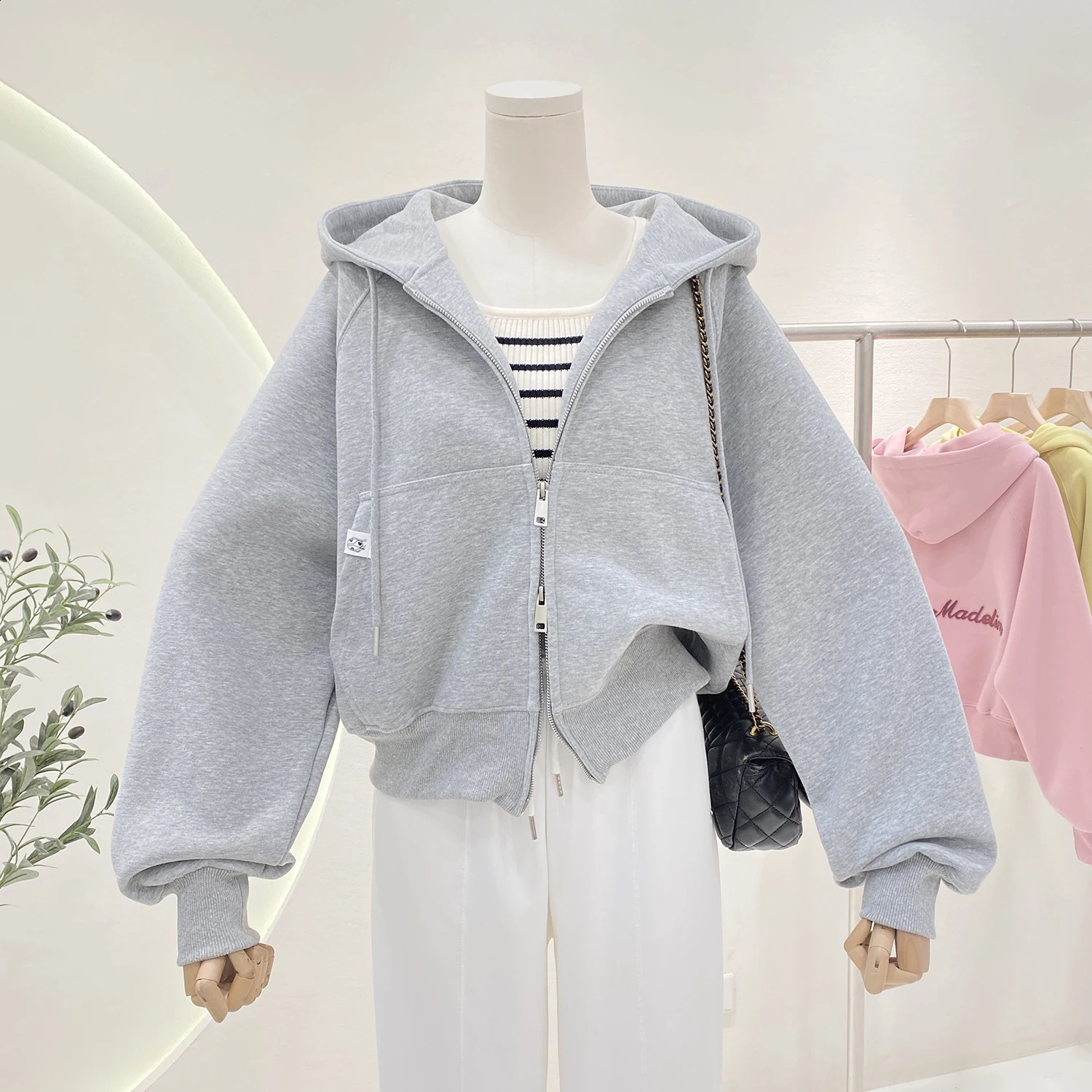 Double Zippered Hooded Sweatshirt 2024 Spring Korean Casual Versatile Solid Color Short Womens Fashionable Cardigan Jacket 240805