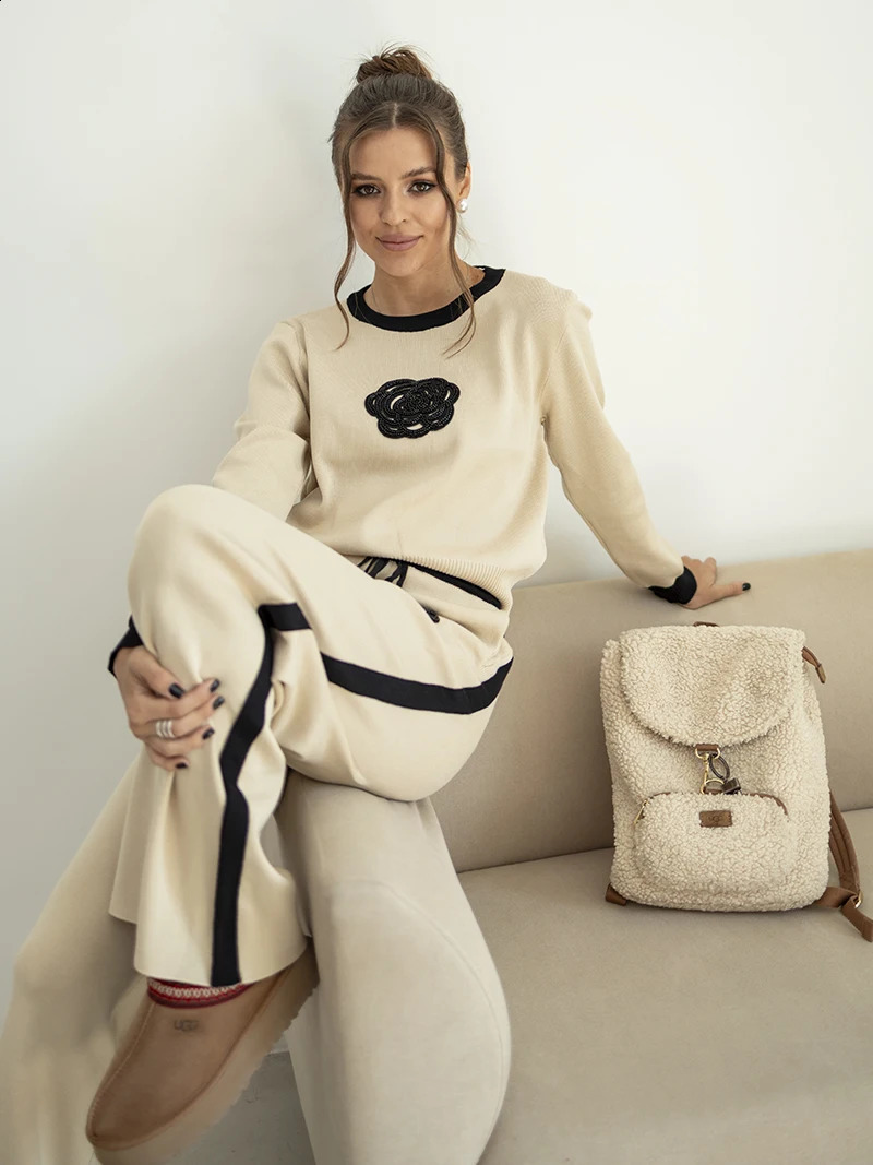 Two piece womens clothing winter set embroidered sweater matching set knitted sportswear casual womens clothing set240805