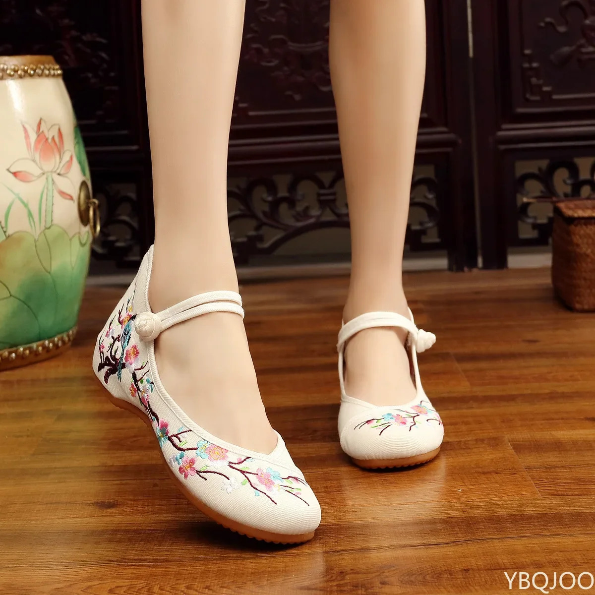Chinese traditional style bird and flower embroidery womens canvas ballet apartment retro womens round toe soft cotton shoes 240802