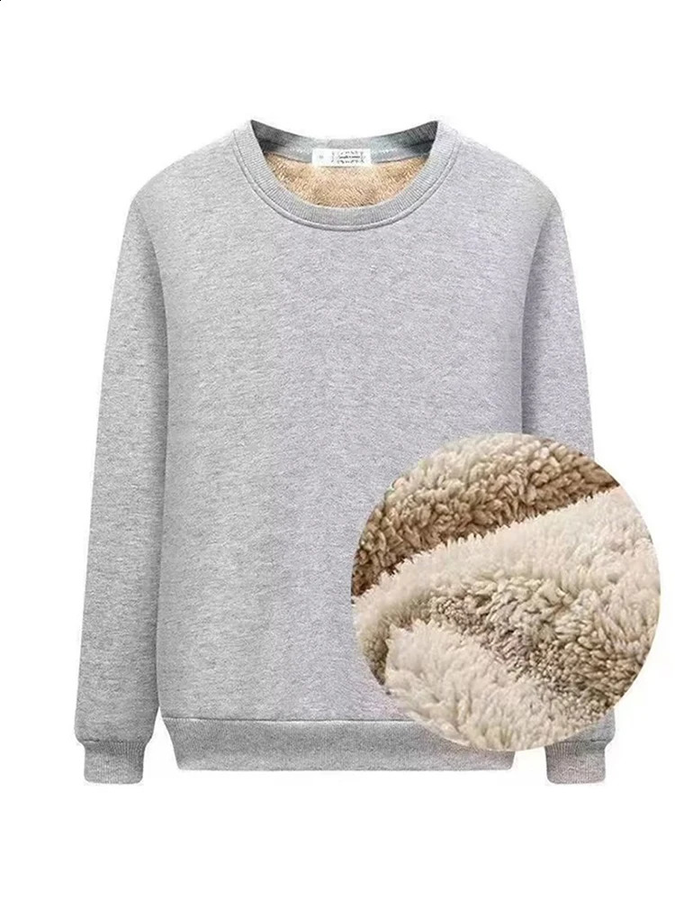 Thicken Men Winter Fleece liner Pullover Black Autumn Casual O-neck Long Sleeve T-shirt Man Loose Warm Thermal Underwear 240805