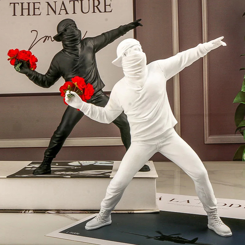 Resin Statues Sculptures Banksy Flower Thrower Statue Bomber Home Decoration Accessories Modern Ornaments Figurine Collectible 240804