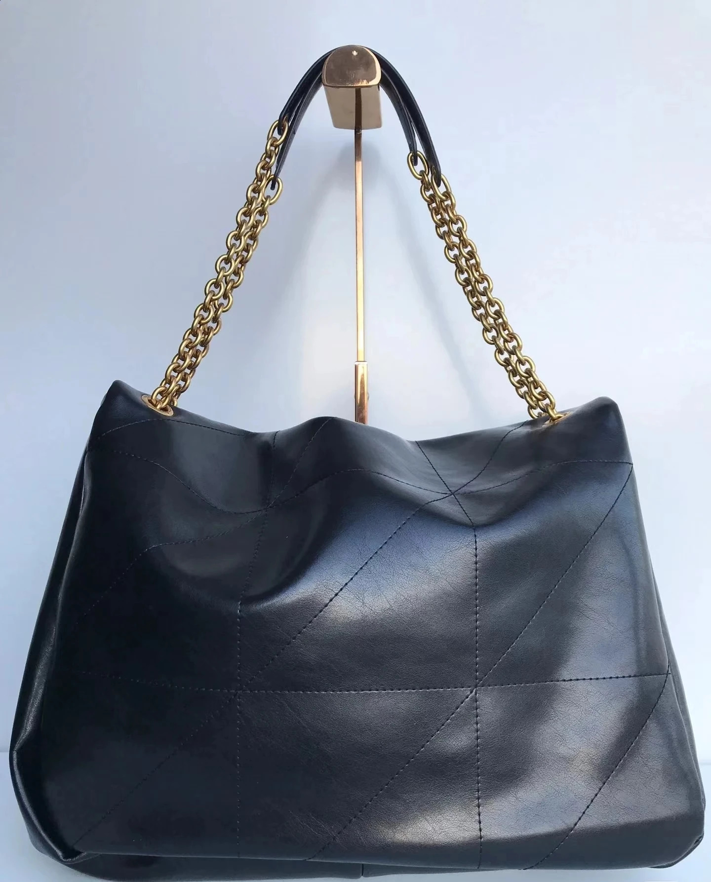 3 Single Shoulder Winter Large Capacity Tote Commuting High end Chain Black Womens Time limited 240805 4