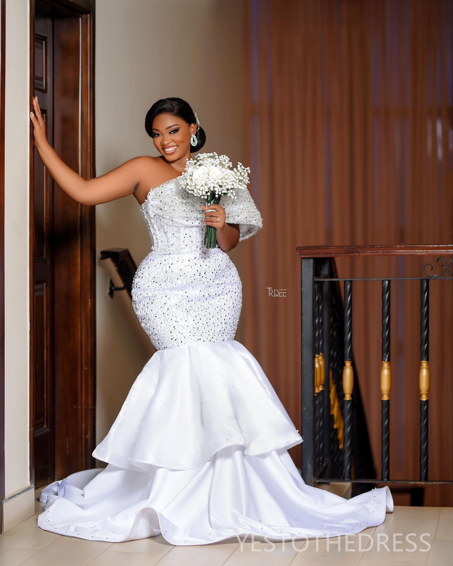 R&W 2024 Aso Ebi Plus Size Mermaid Dress Bridal Bride One Shoulder Sequined Lace Beaded Pearls Wedding Gowns for Marriage D289