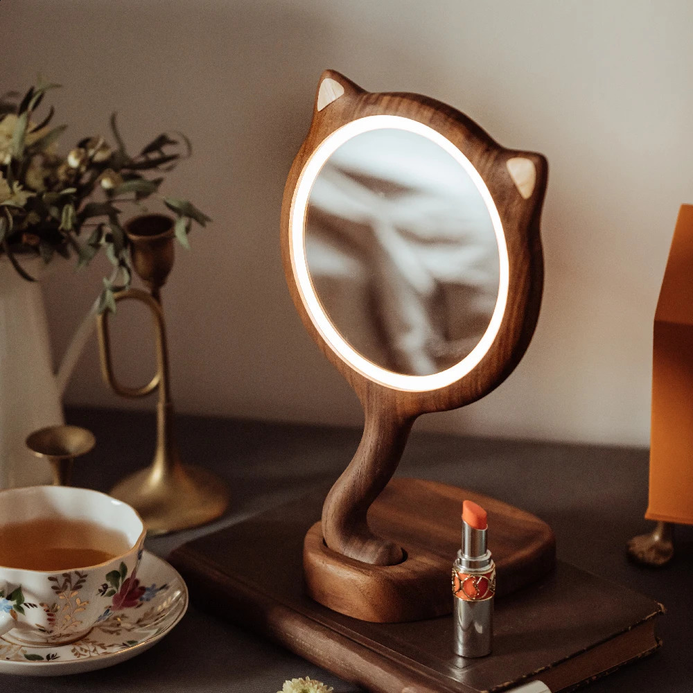 Beauty mirror LED light dressing table decoration cute and creative solid wood birthday gift 240729