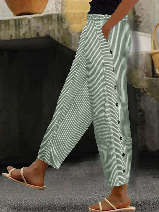 2024 New Womens Striped Casual Fashionable High Waisted Cropped Pants Small Leg Pants with Slight Elasticity Bound Feet Gold Velvet Pants Half Pants f