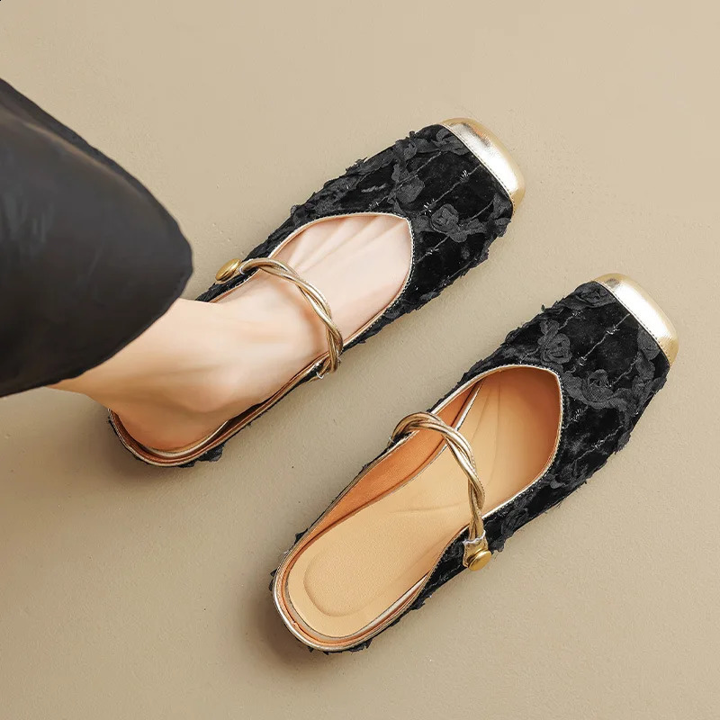 Square toe summer elegant womens sandals fashionable womens toe flat shoes half slider Chinese casual shoes 240802