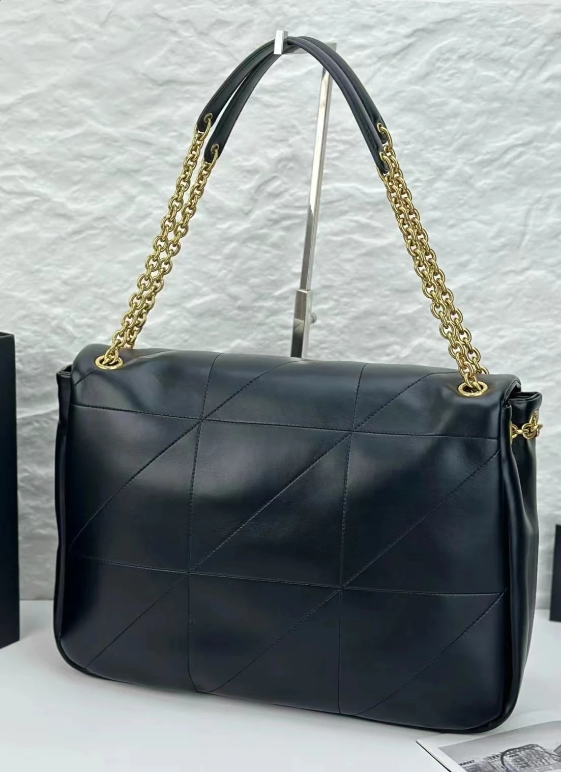 3 Single Shoulder Winter Large Capacity Tote Commuting High end Chain Black Womens Time limited 240805 4