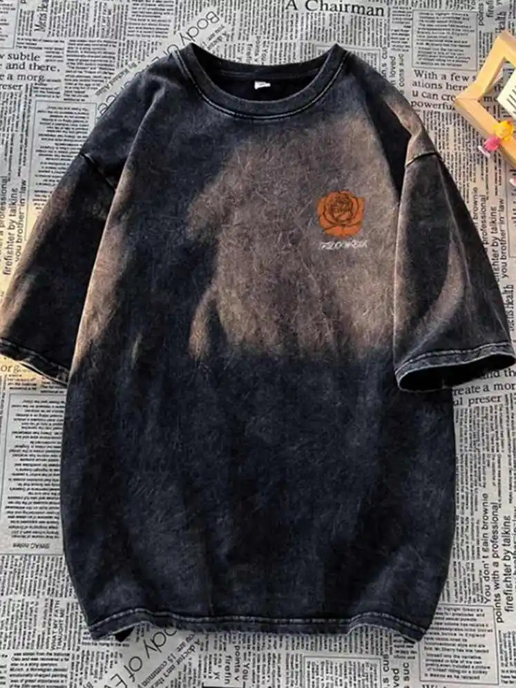 Trendy retro rose print graphic T-shirt for men and women summer American couple personality casual short sleeved top harajuku 240805