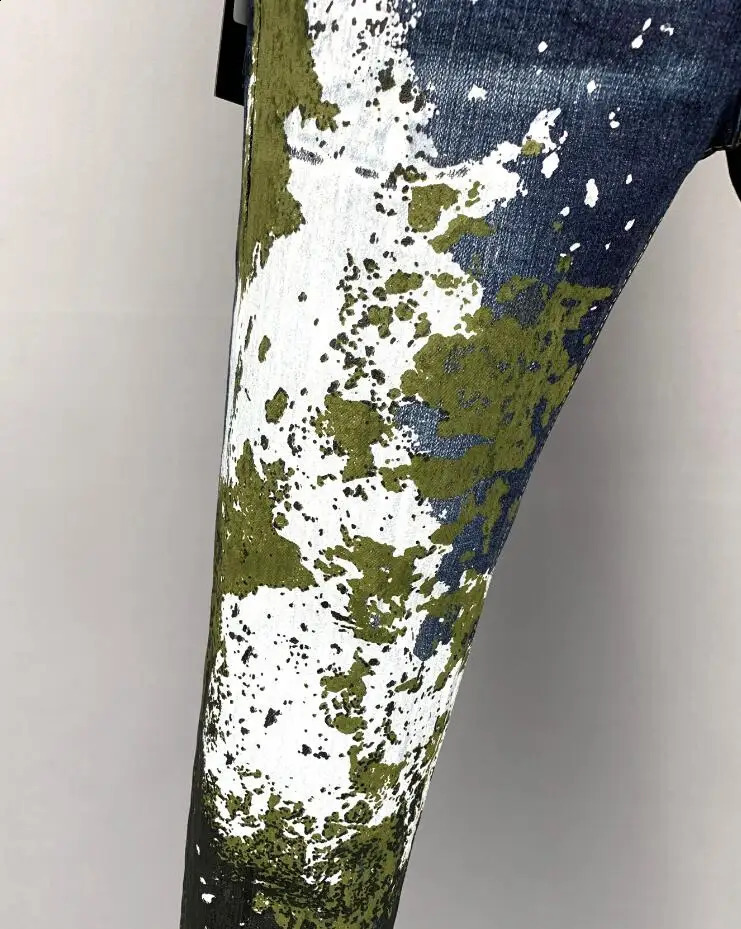 Italian street locomotives for men and women are painted and washed with paint cloth 9927 blue jeans full size 44-54. 240805