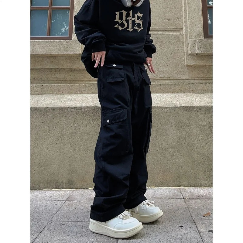 Retro brown pocket cargo pants American high street loose straight leg pants autumn casual hip-hop high waisted pants240805