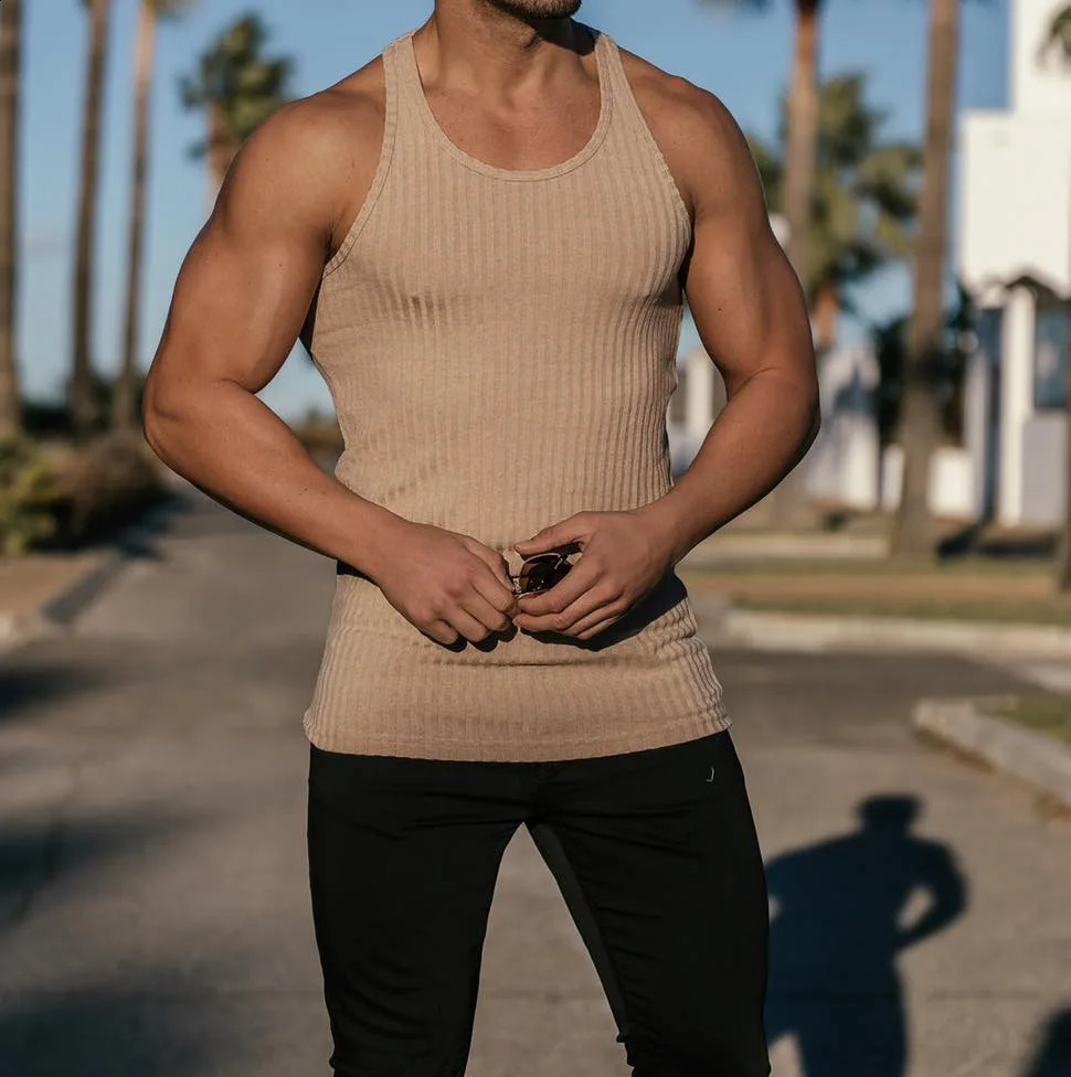 2024 Men Fitness Gym Tank Top Men Fitness Sleeveless Shirt Male Black Breathable Sports Vest Undershirt Gyms Y240819