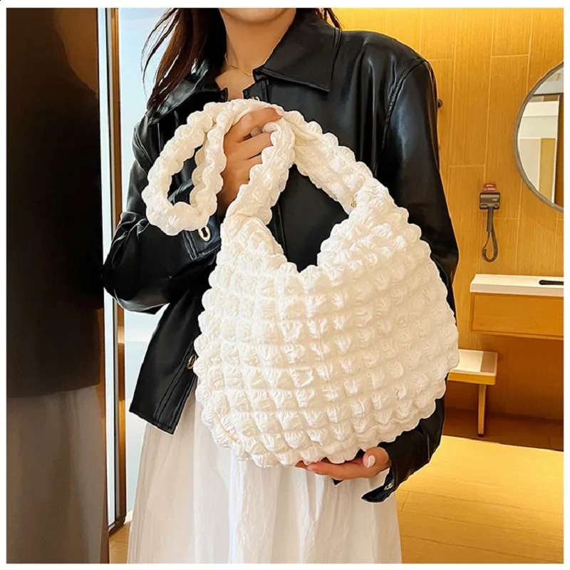 Plaid Quilted Shoulder Bag Cute Pleated Bubbles Large Capacity Underarm Embroidered Solid Color Crossbody Women 240802