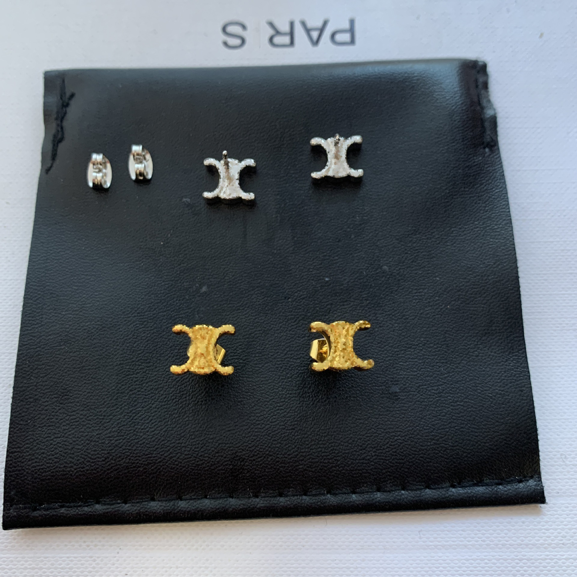 Gold Stud Designer Earrings For Women l Jewellery Fashion Stud For Girls With Original Box