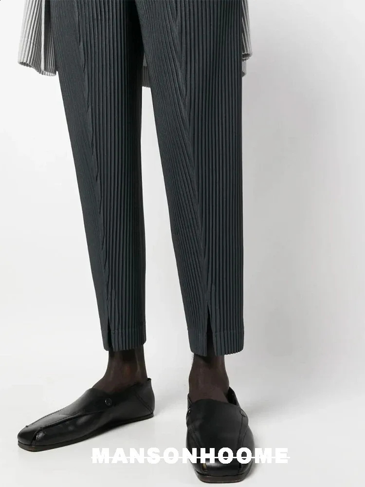 Miyake Pleated Men Pencil Pants High Waist Homme Causal Mens Casual Pants 240805