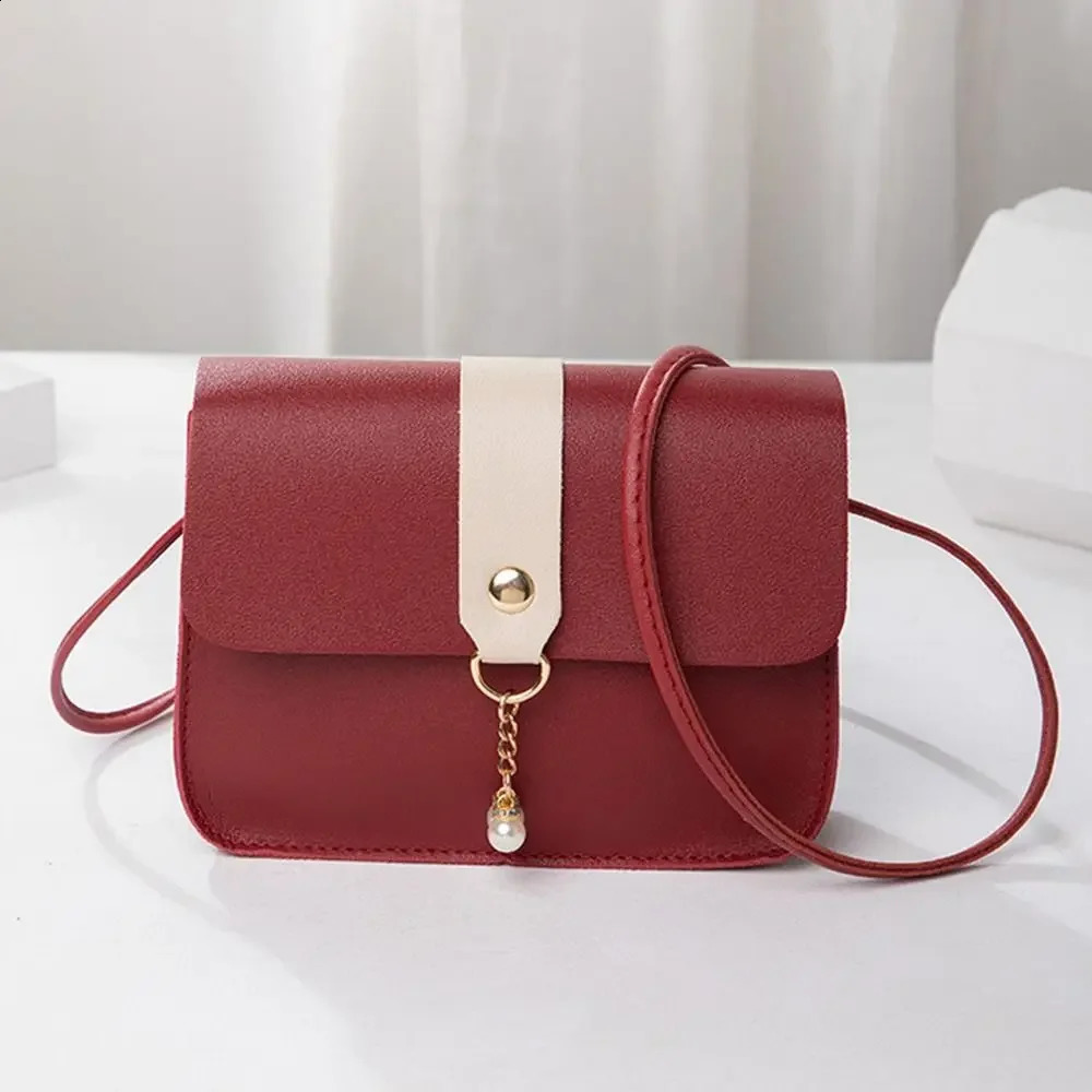 Bolso cuadrado con colgante de perlas para mujer bolso cruzado moda verano 240805