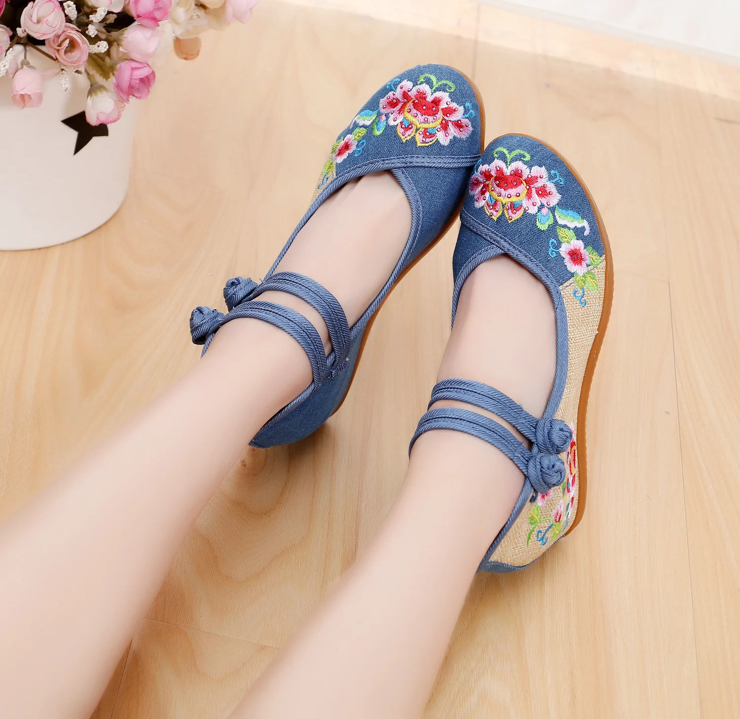 Spring Embryo Casual Cloth Shoes Womens Single Shoes Fashion Peony Square Dance Shoes 240802