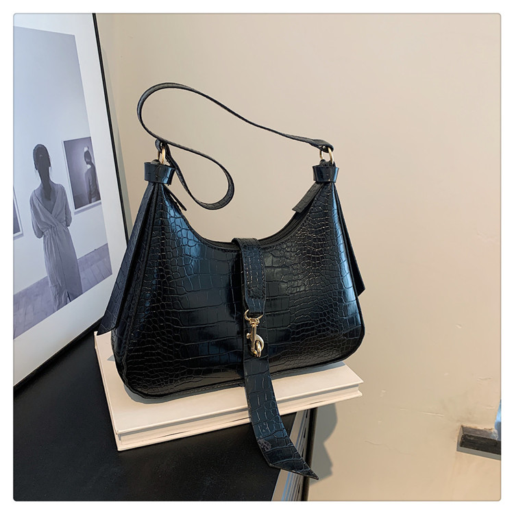 Ladies' Korean version high-end single shoulder bag oiled leather armpit bag